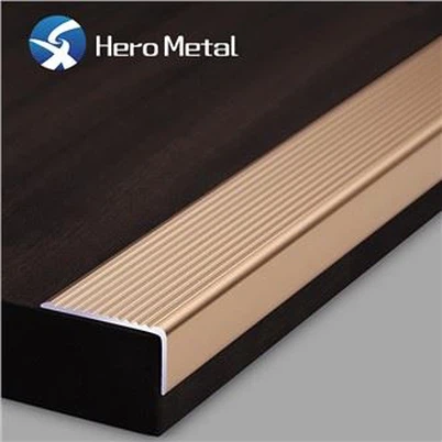 Zaštitnici rubova tepiha stubišta